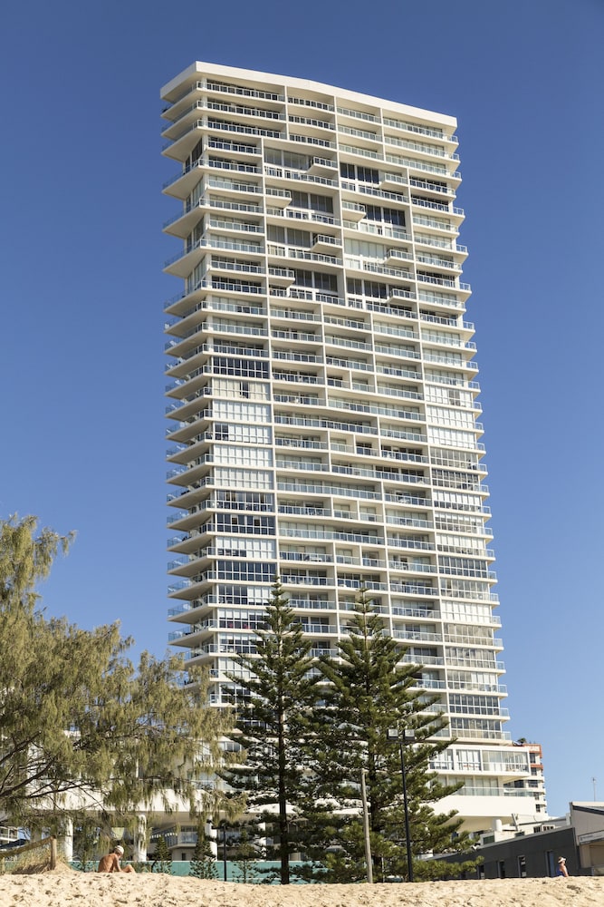 ULTIQA Air on Broadbeach 3/71
