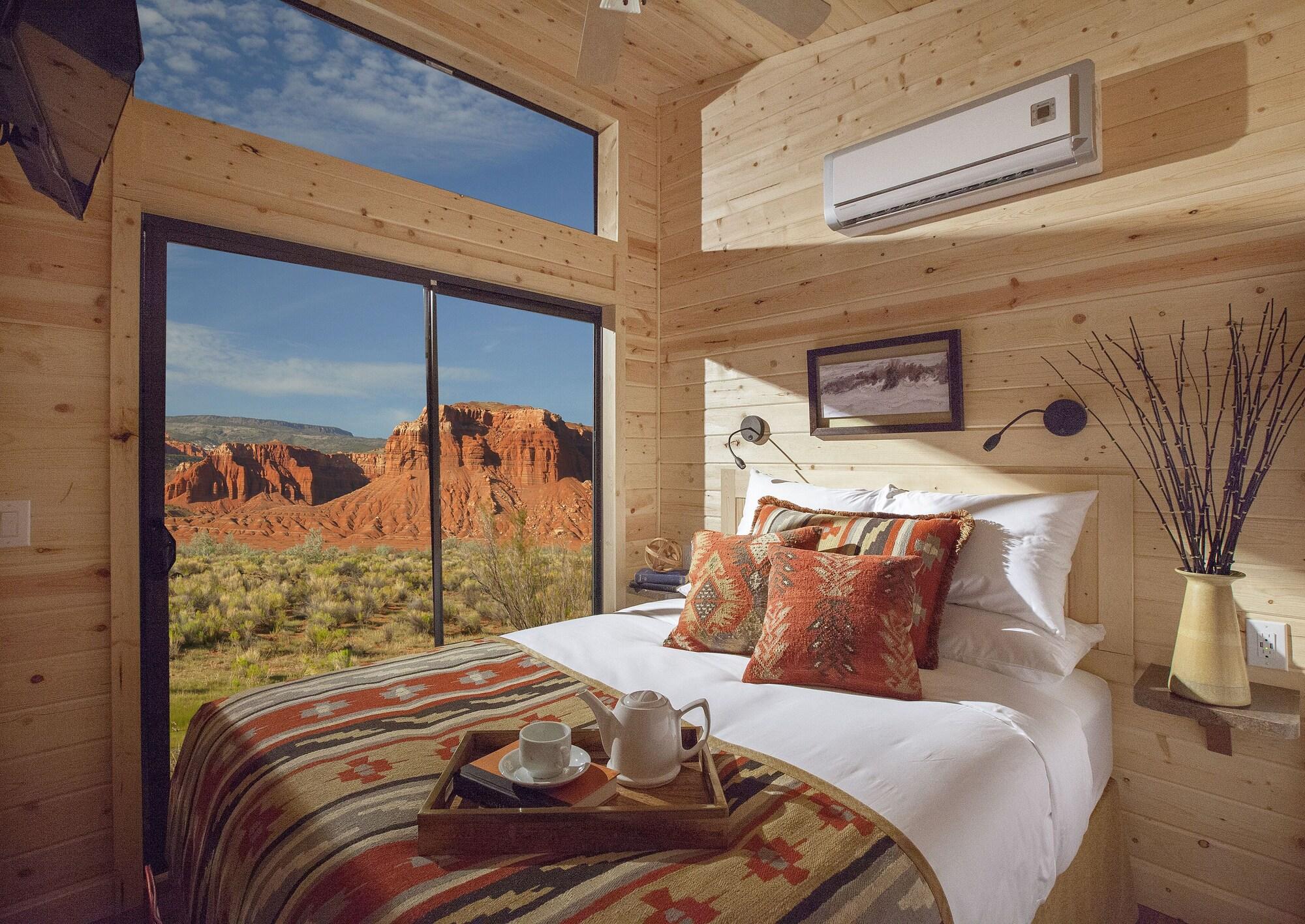 2 Bedrooms, Red Cliff, Cabin, Cliff View