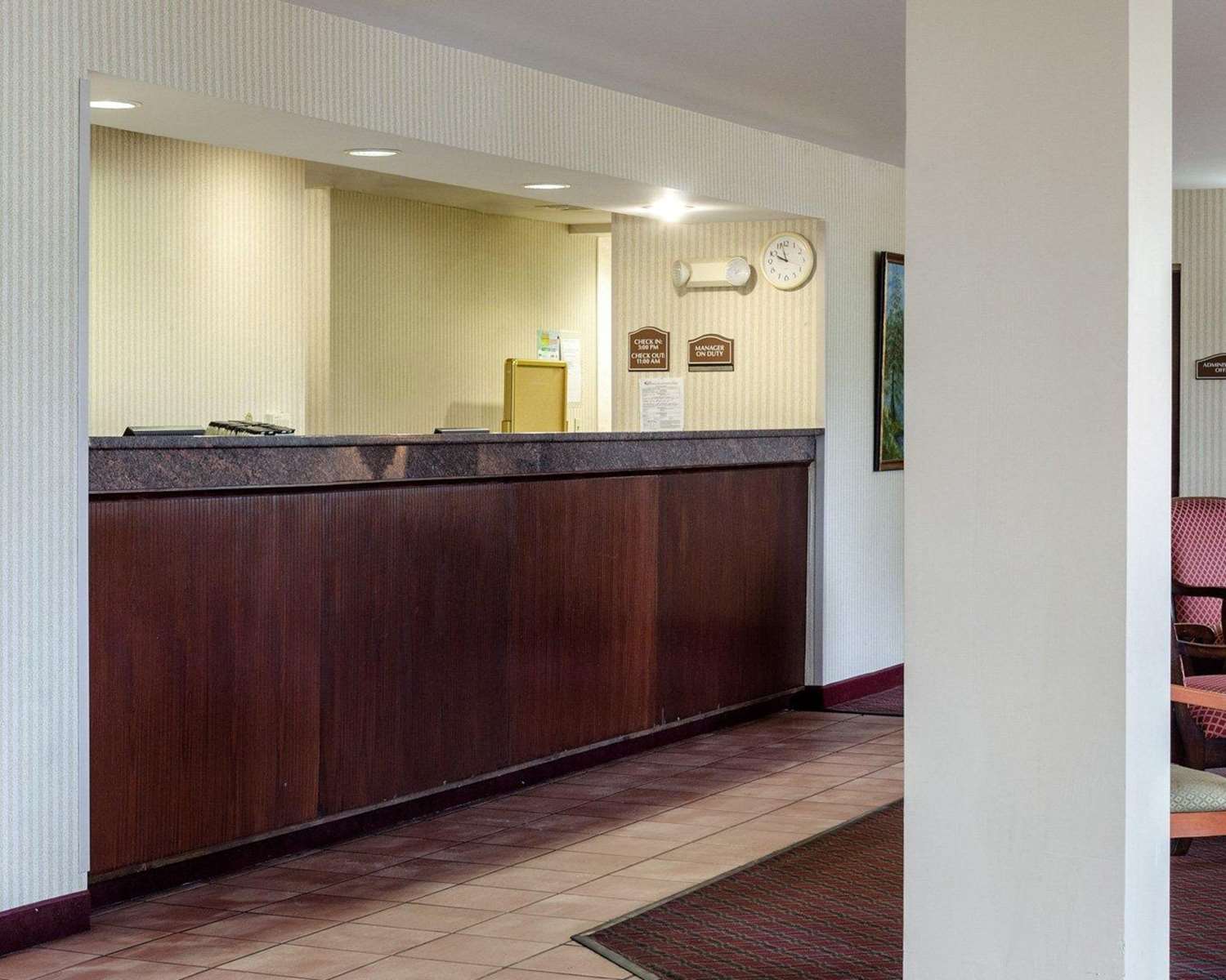 Rodeway Inn Greeneville Downtown 2/35