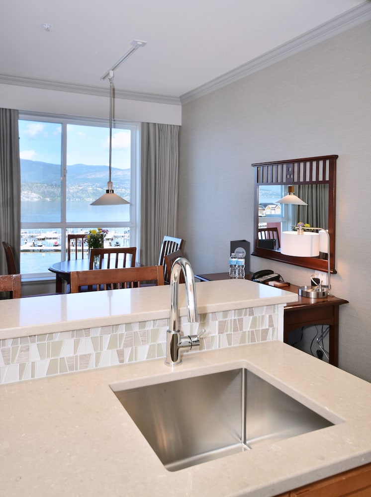 Manteo Resort Waterfront Hotel Villas 39/70
