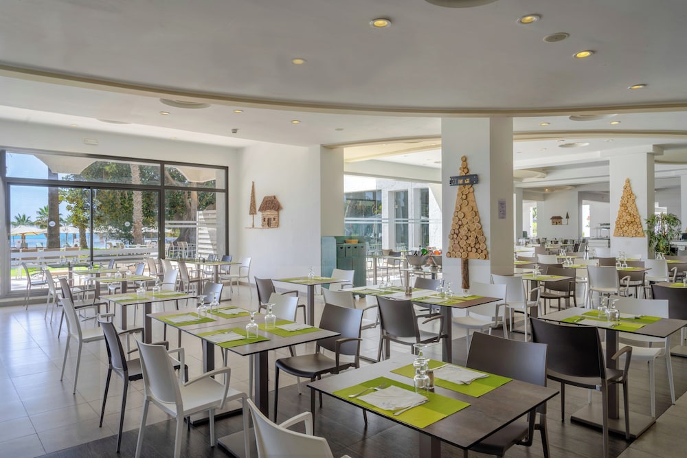 Bel Azur Thalasso & Bungalows 38/50