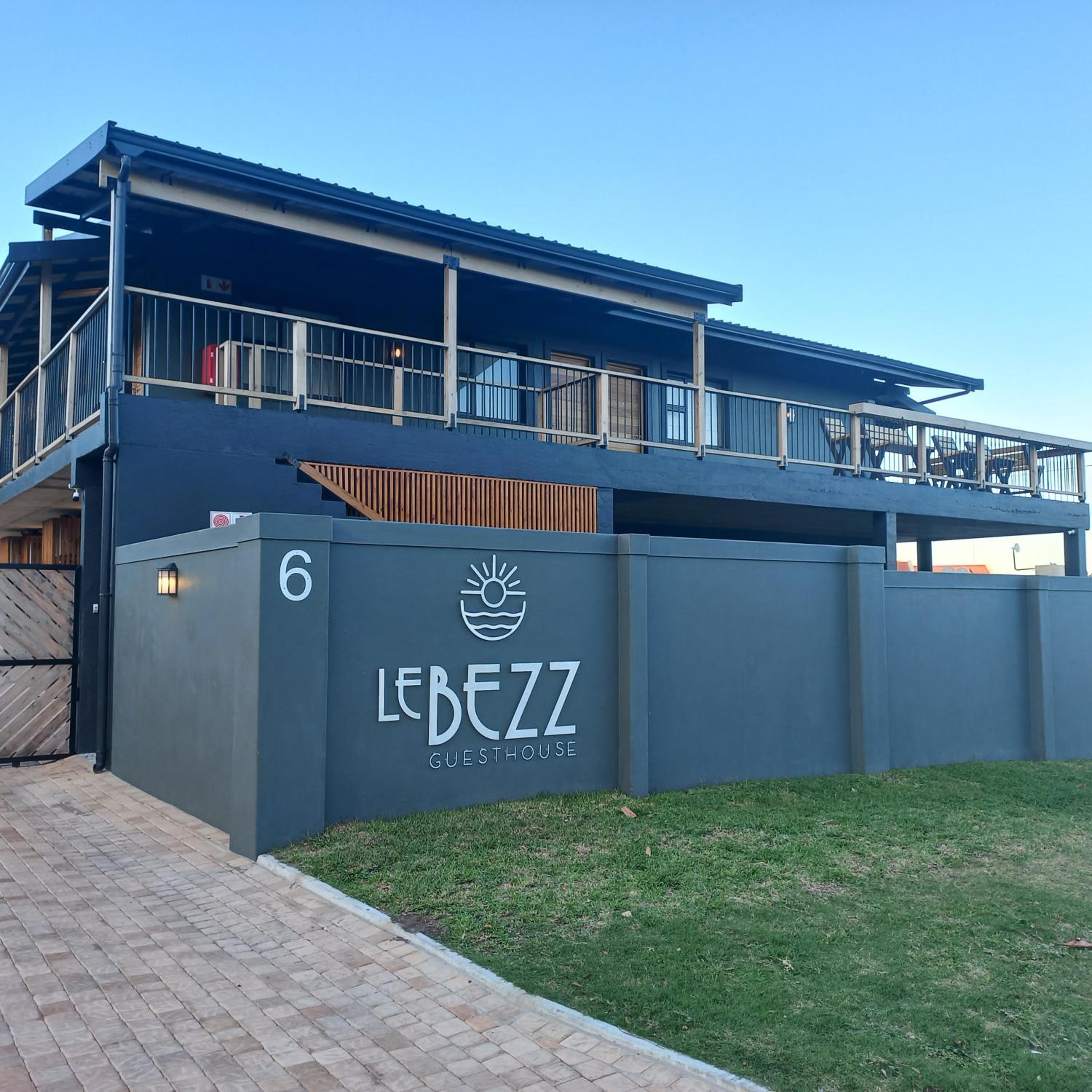 Le Bezz Guesthouse 2/23