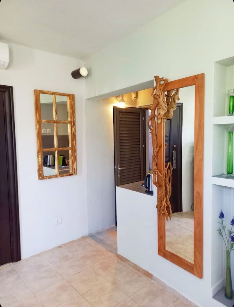 Core Luxury Suites 11/55