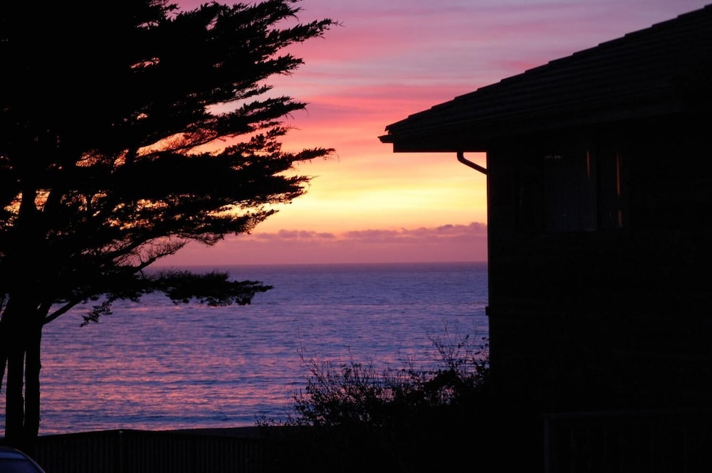 Surf Inn 23/26