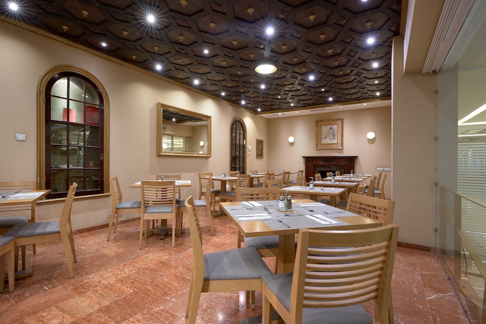 Becquer Hotel 40/59