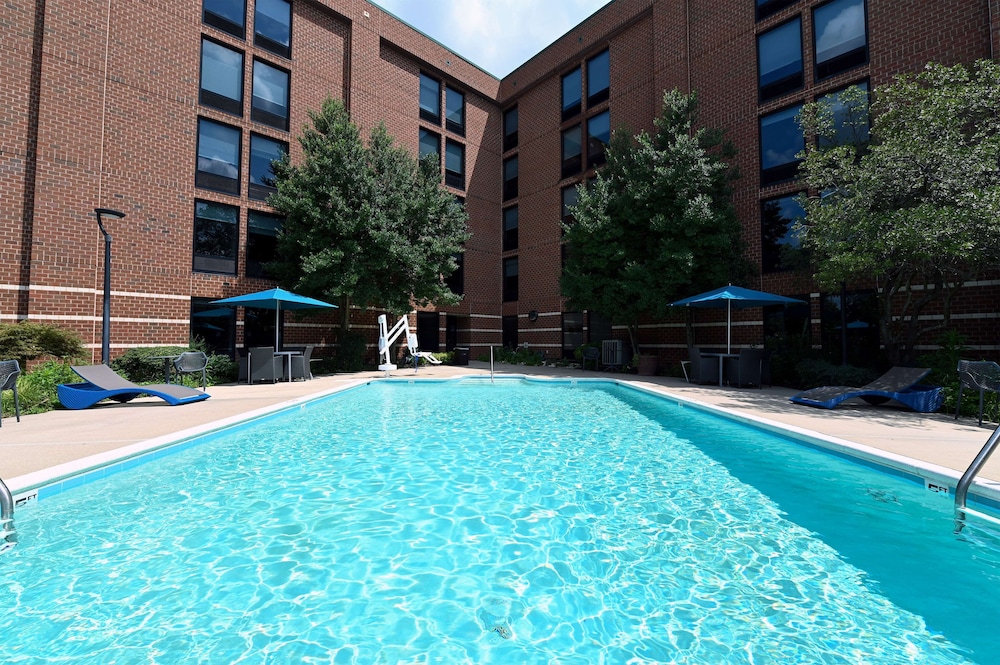 Hampton Inn Richmond West 6/46