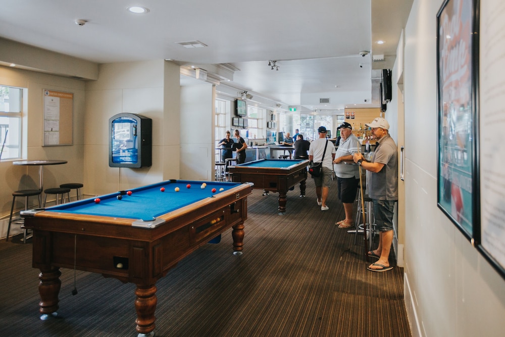 Port Macquarie Hotel 8/66