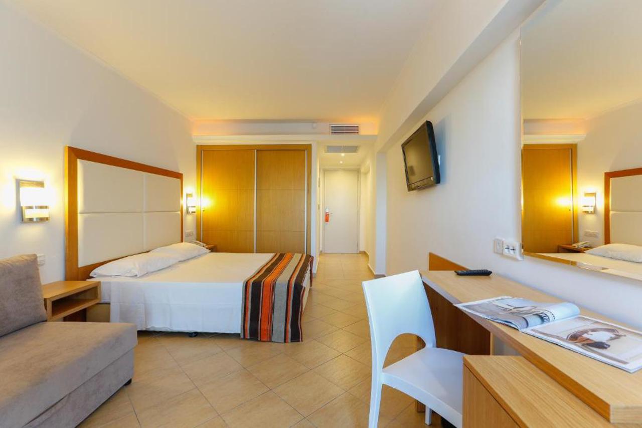 Sun Palace Hotel All inclusive 11/25