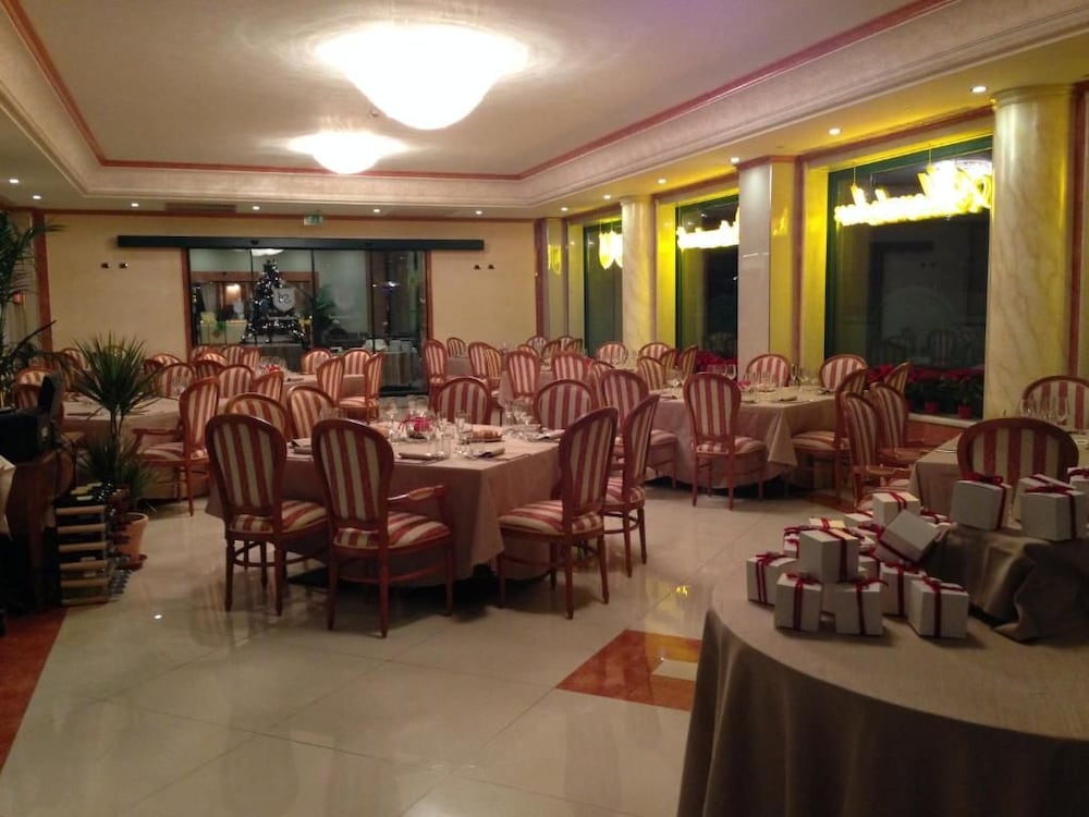 Palace Hotel Legnano 52/61