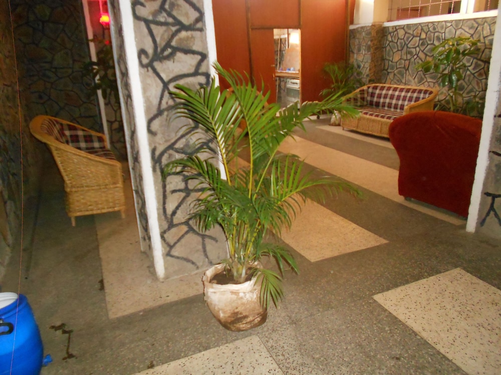 River Sands Hotel & Apartment 4/41