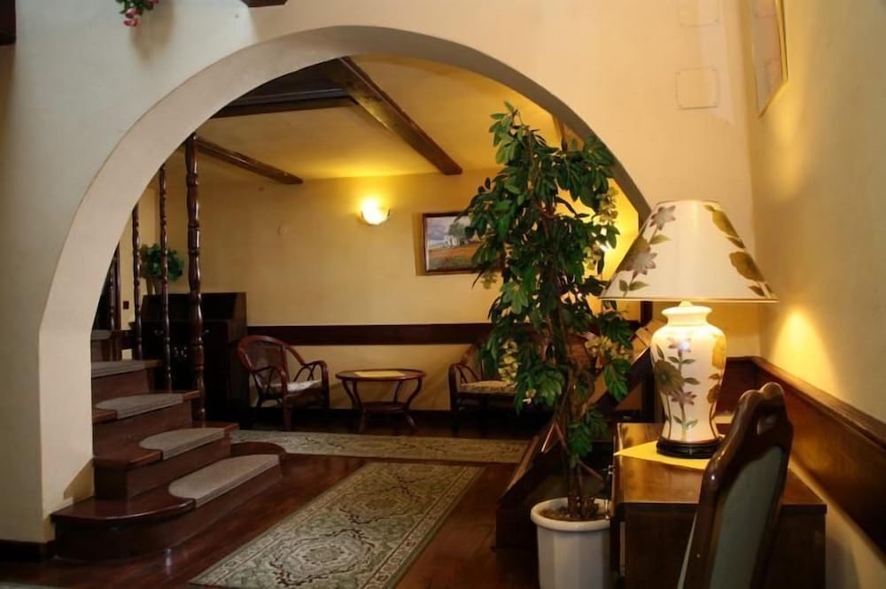 HOTEL BARBAKAN 25/38