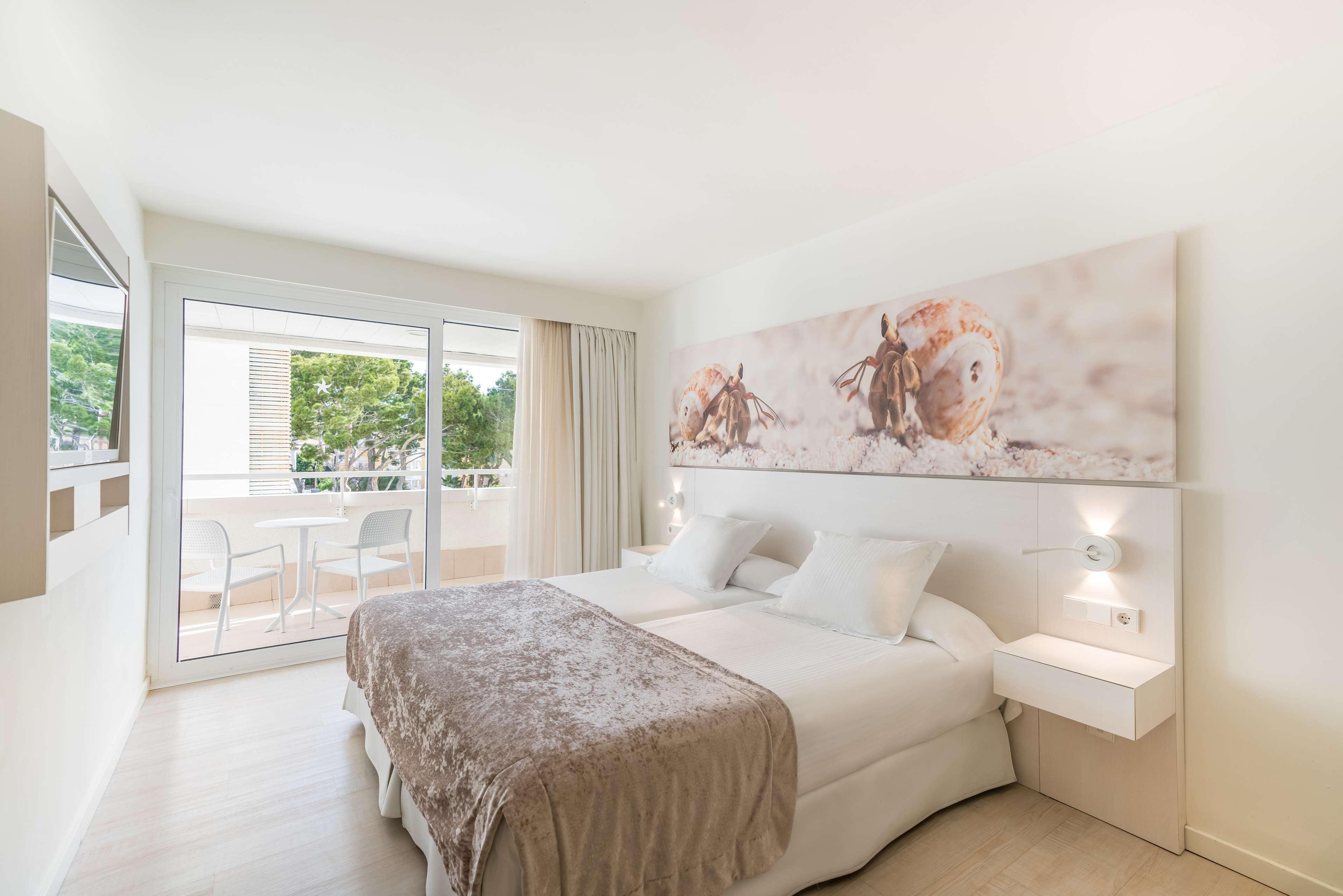 Room, Double Bed, Garden View