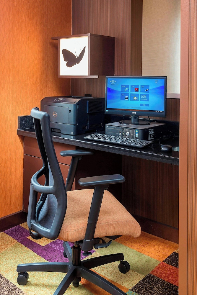 Fairfield Inn Lubbock 28/38