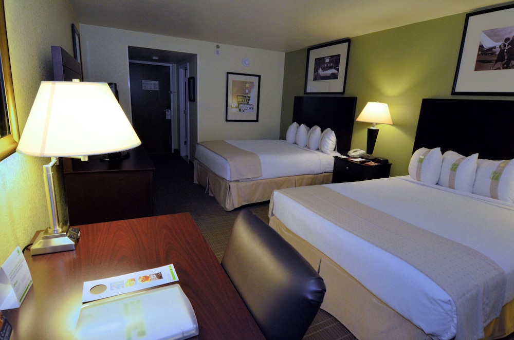 Holiday Inn Fort Myers - Downtown Area an IHG Hotel (ex. The Edison at Midtown) 24/58