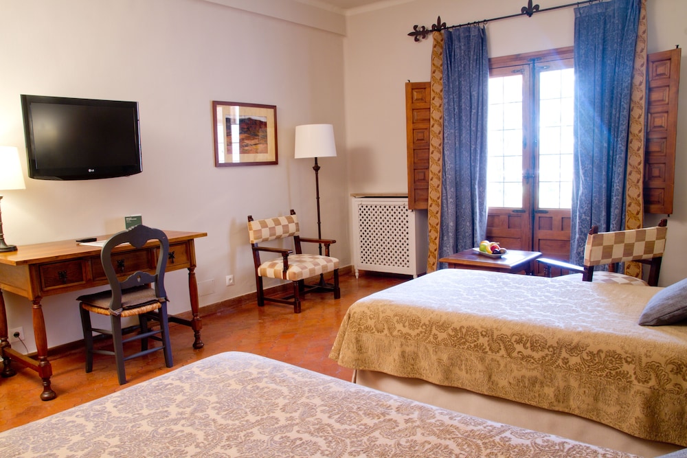 Parador De Benavente 23/63