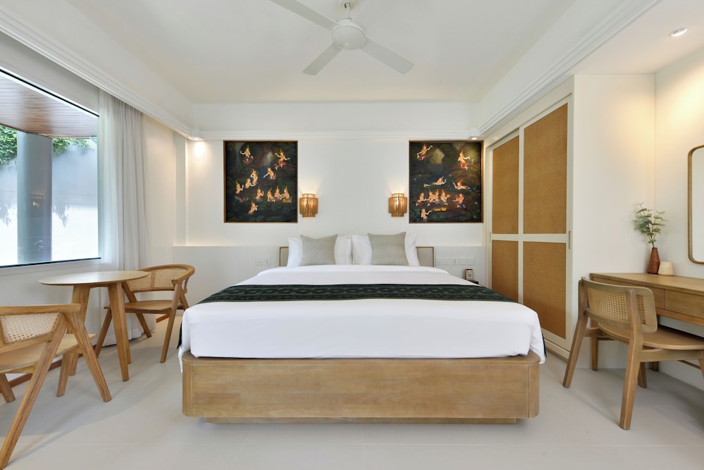 Deluxe, King Bed, Private Pool, Near Beach