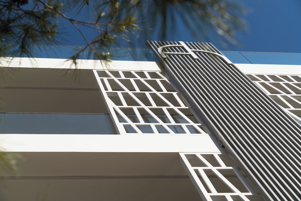 Athens Hill Luxury Apartments 6/64