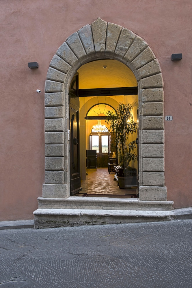 Palazzo Pacini 39/77