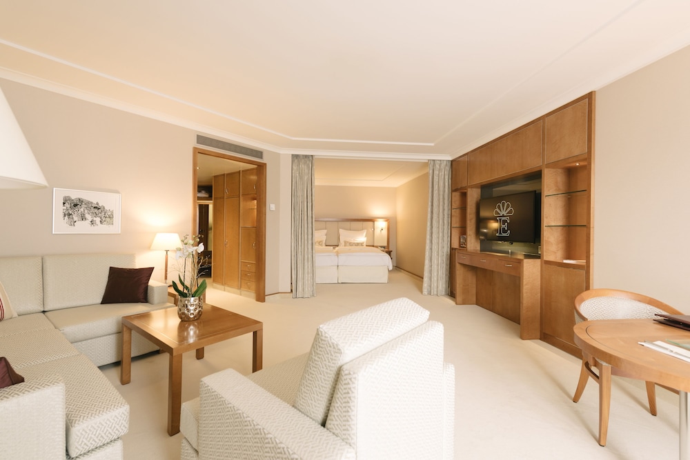 Grand Elysee 32/70