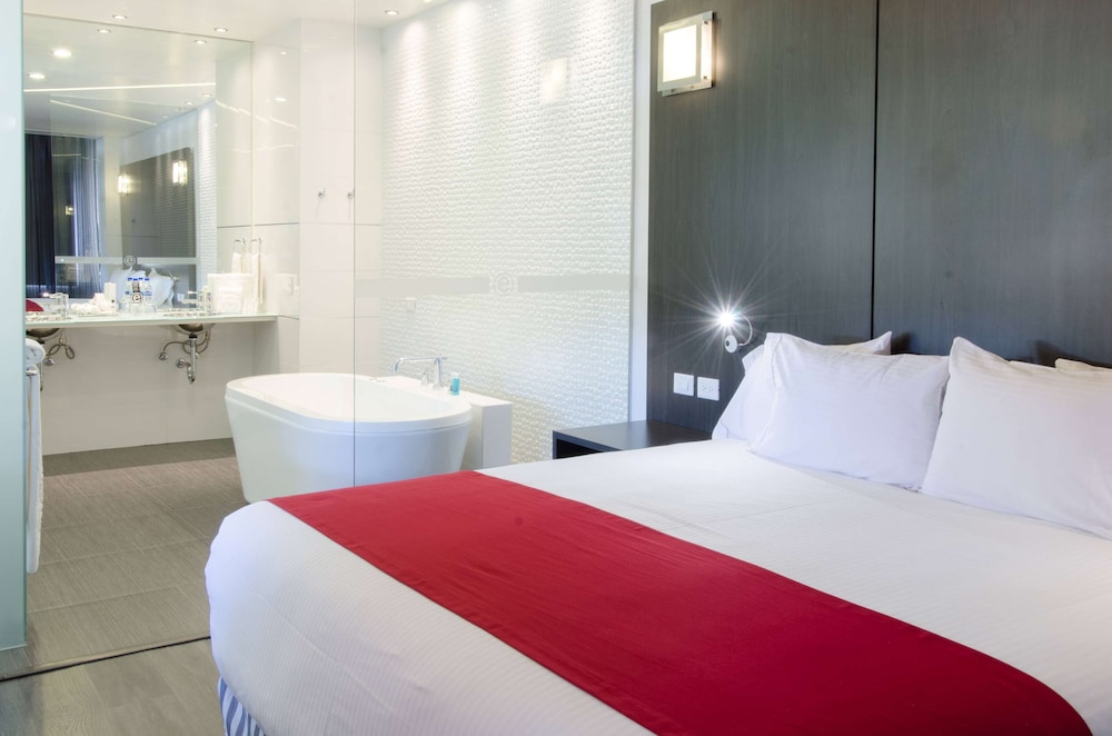 Relax, Suite, King Bed