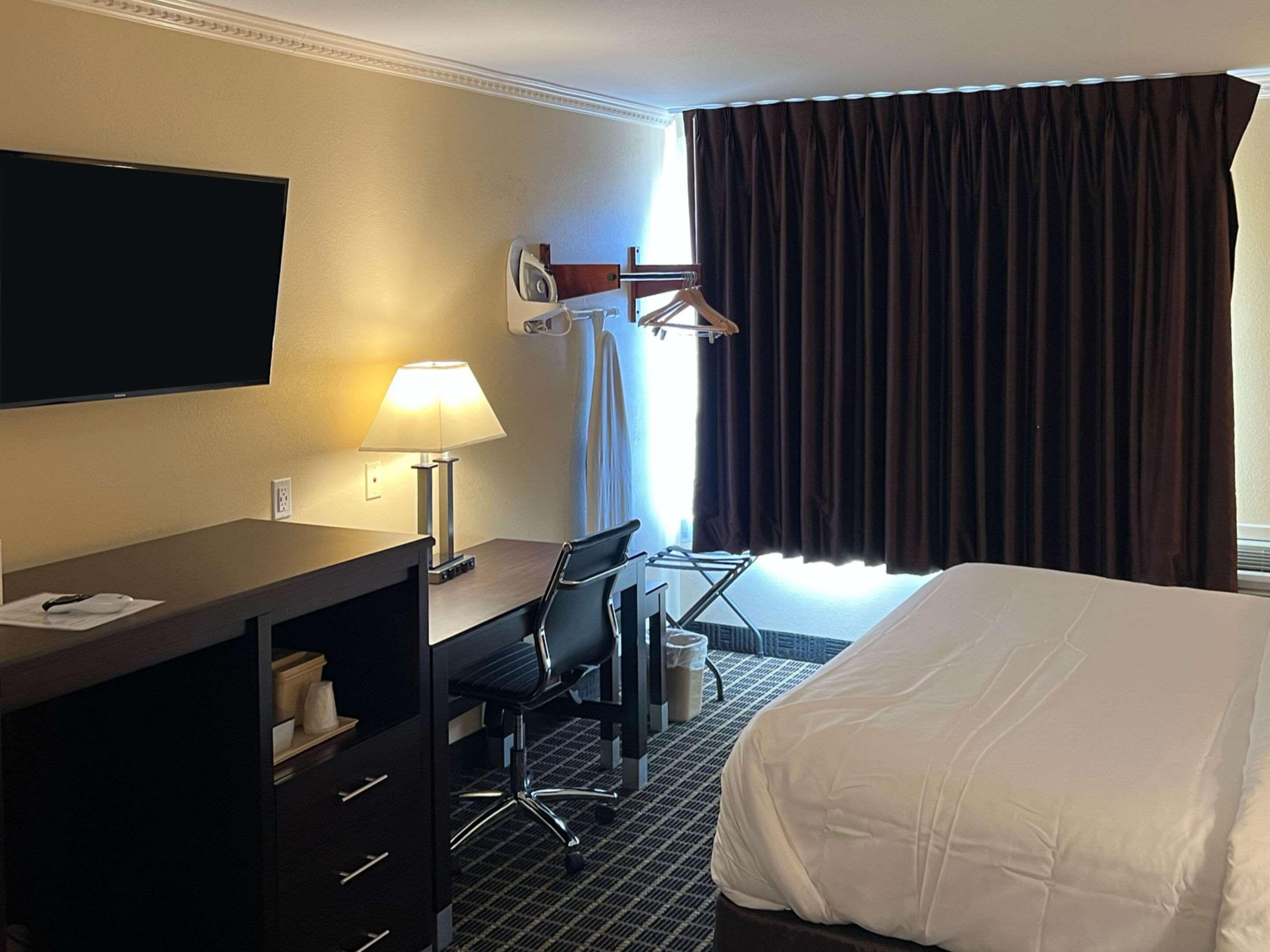 MainStay Suites Ozona I-10 24/50
