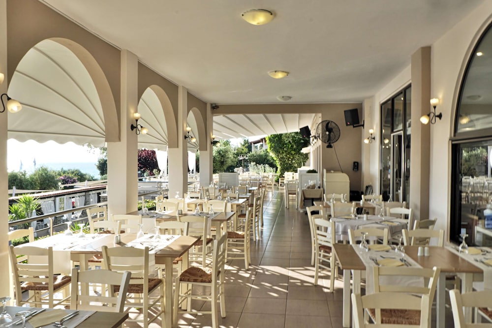 Acrotel Elea Beach 33/55