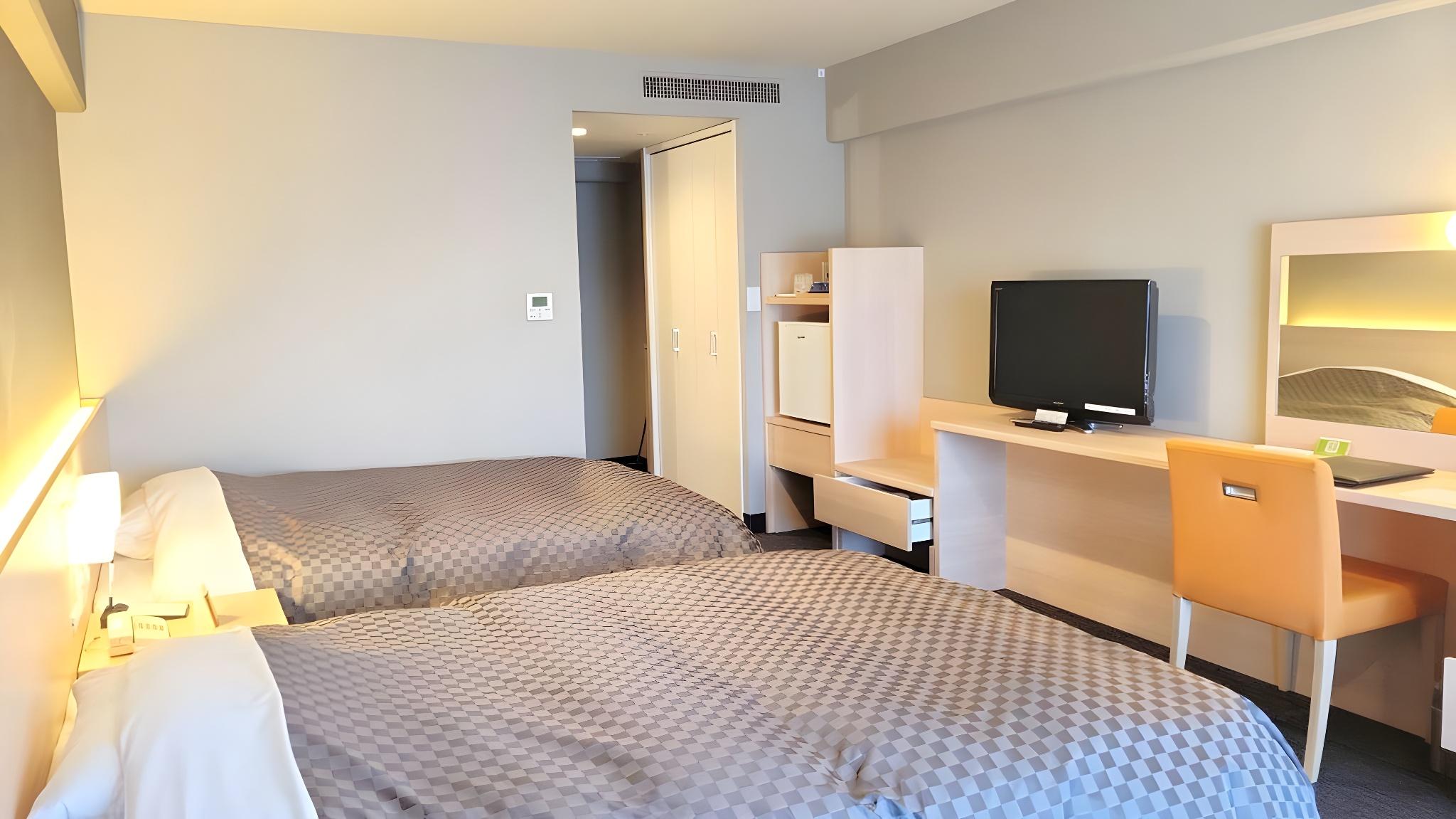 Suite, Twin Beds