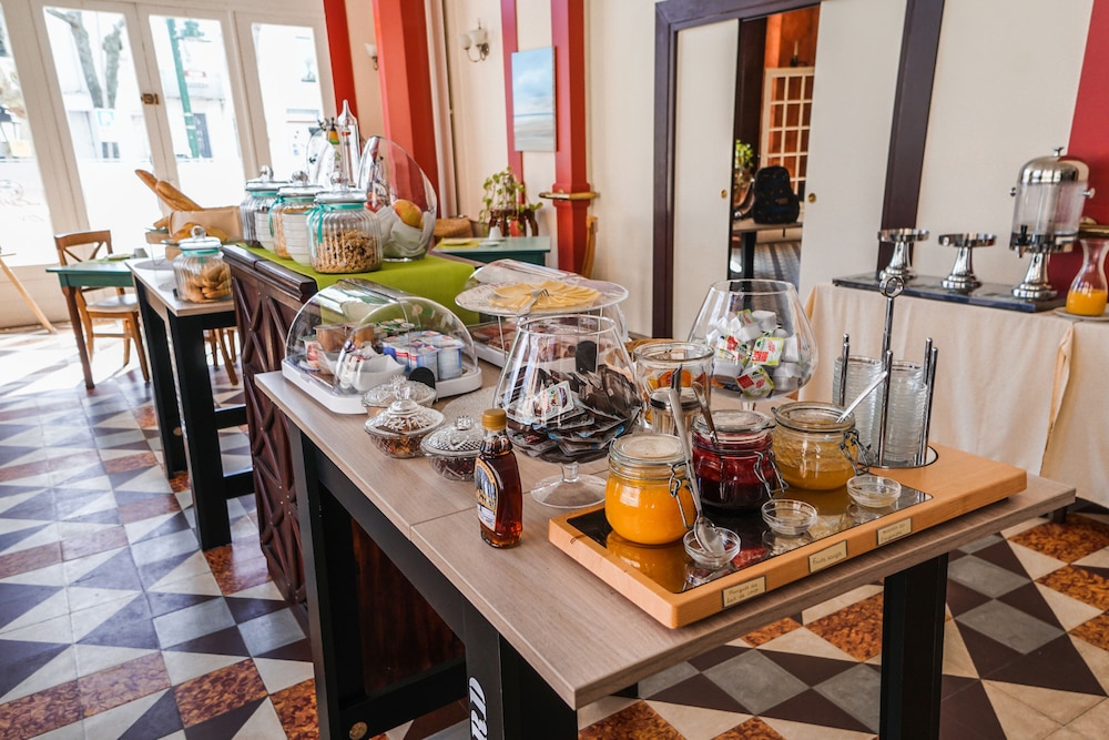 Logis Hotel Le Majestic 29/48