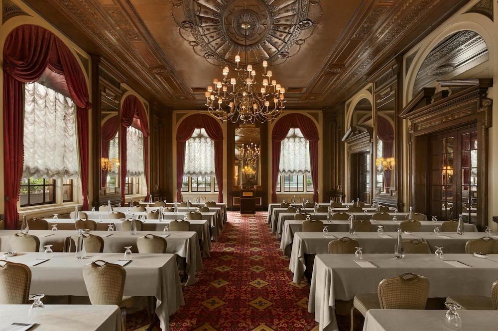 Fairmont Copley Plaza 88/105