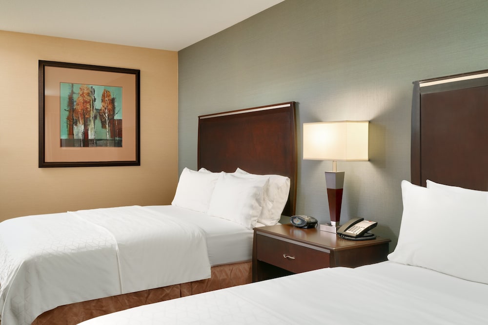 Holiday Inn Express Hotel And Suites Butte 9/46