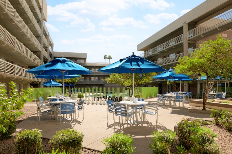 DoubleTree Suites by Hilton Hotel Phoenix 37/38