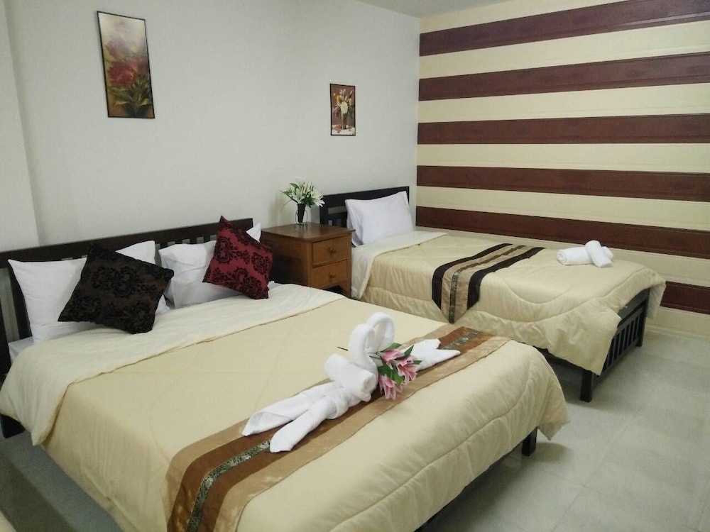 Rueangrat Hotel 18/51
