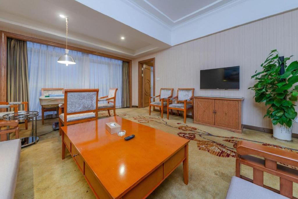 Viennainternational Hotel Shenzhen Longgang Lilan 26/44