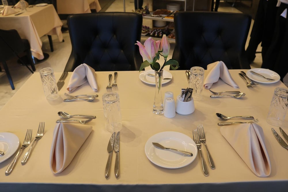Al Hamra Hotel Kuwait 50/56