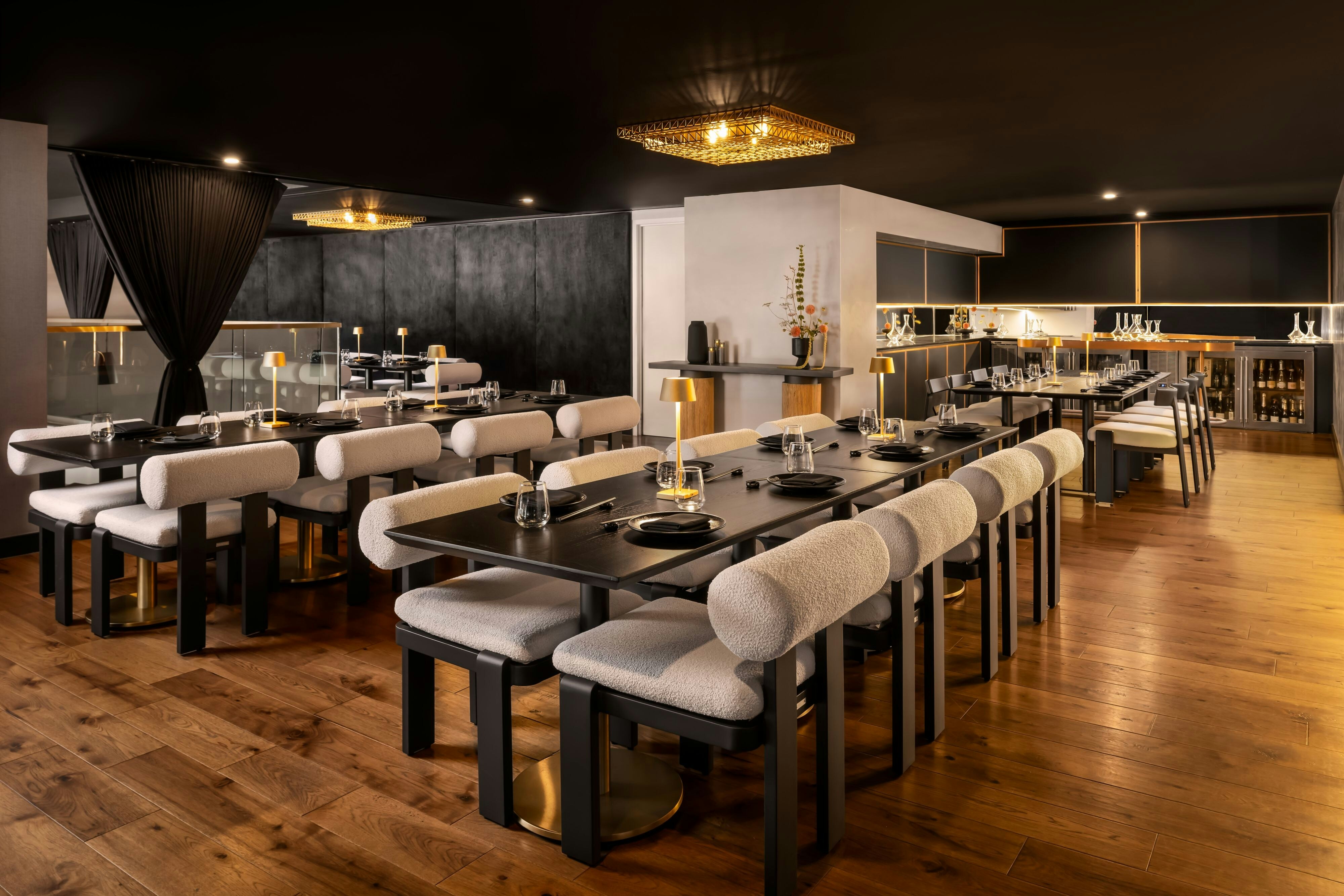 W Toronto (ex Toronto Marriott Bloor Yorkville) 13/18