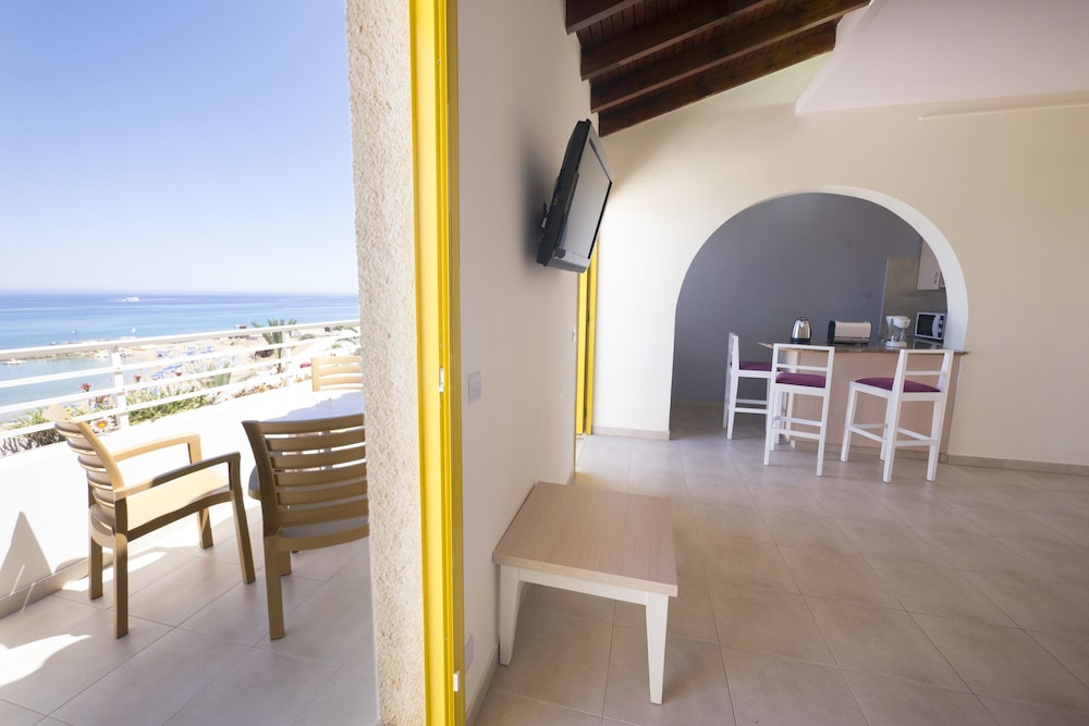 Myroandrou Hotel Apartments 32/38