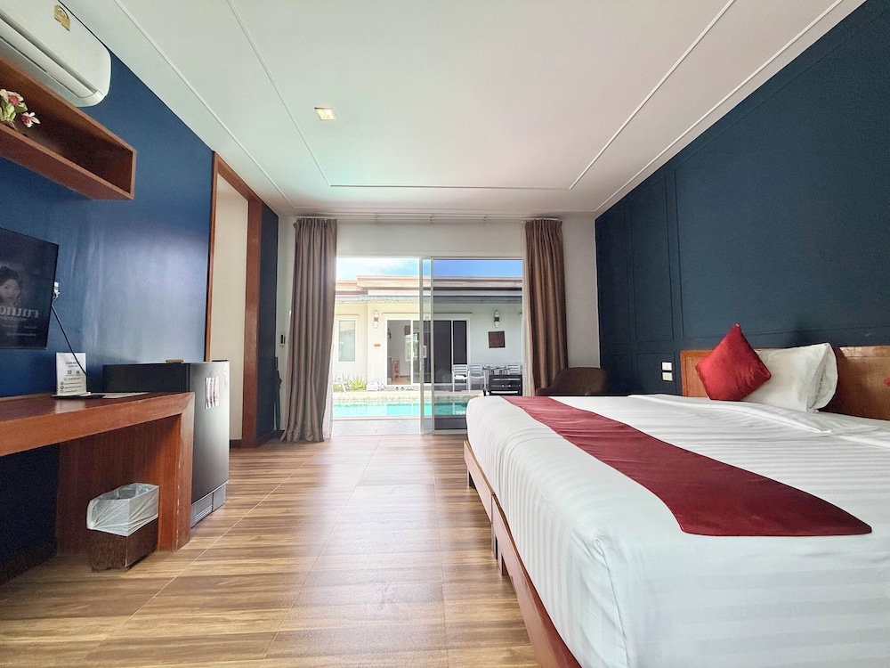 Phuket La Siesta Pool Villa 13/48