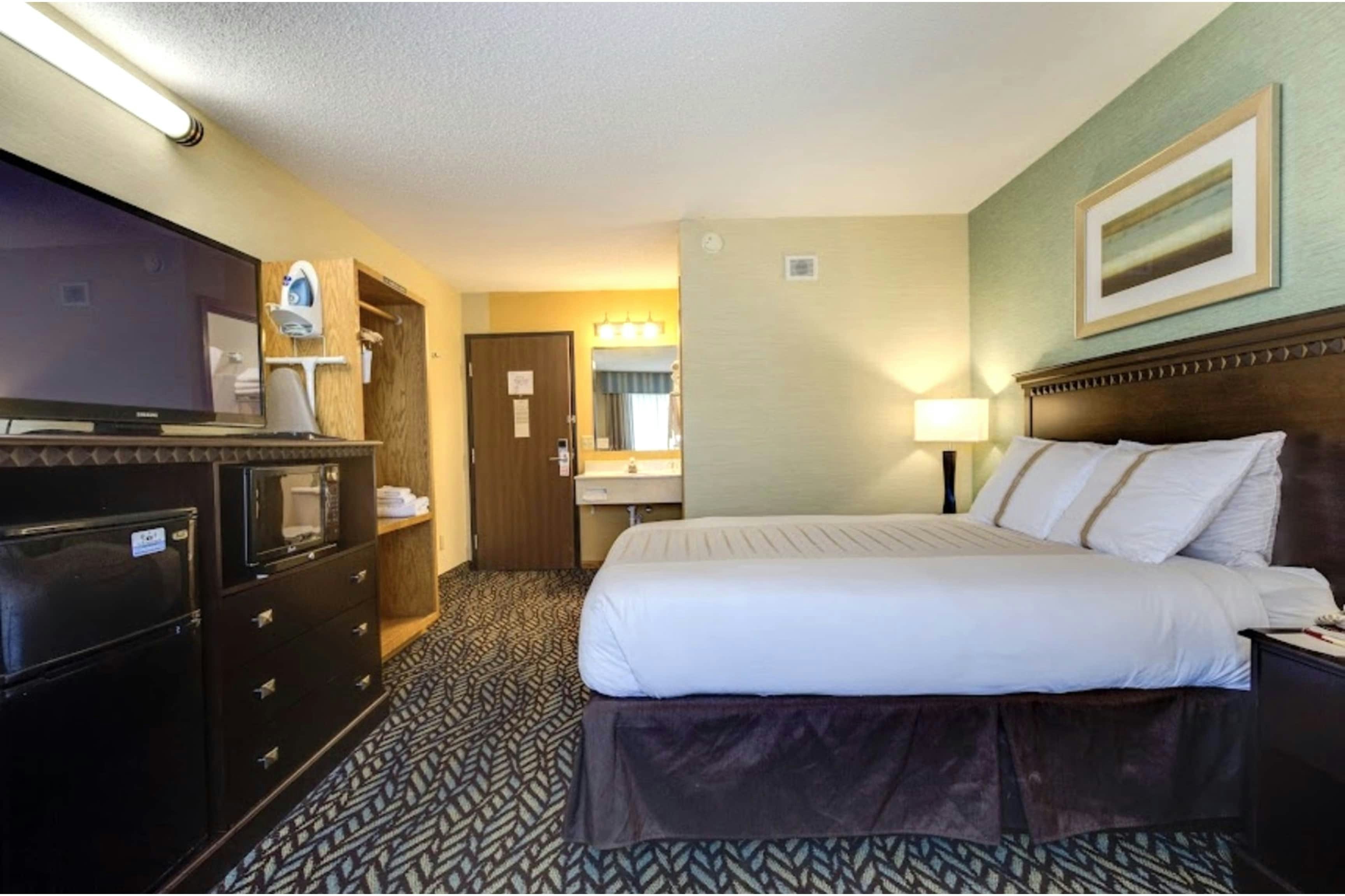 Fireside Inn & Suites 45/88