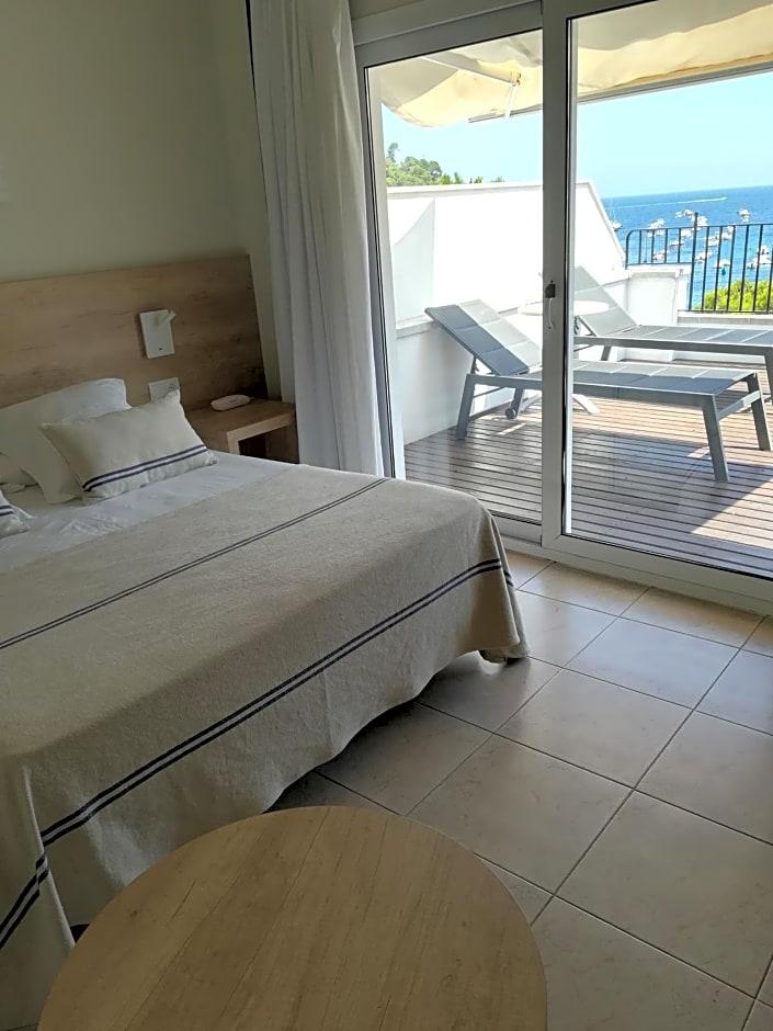 HOTEL TAMARIU 15/50