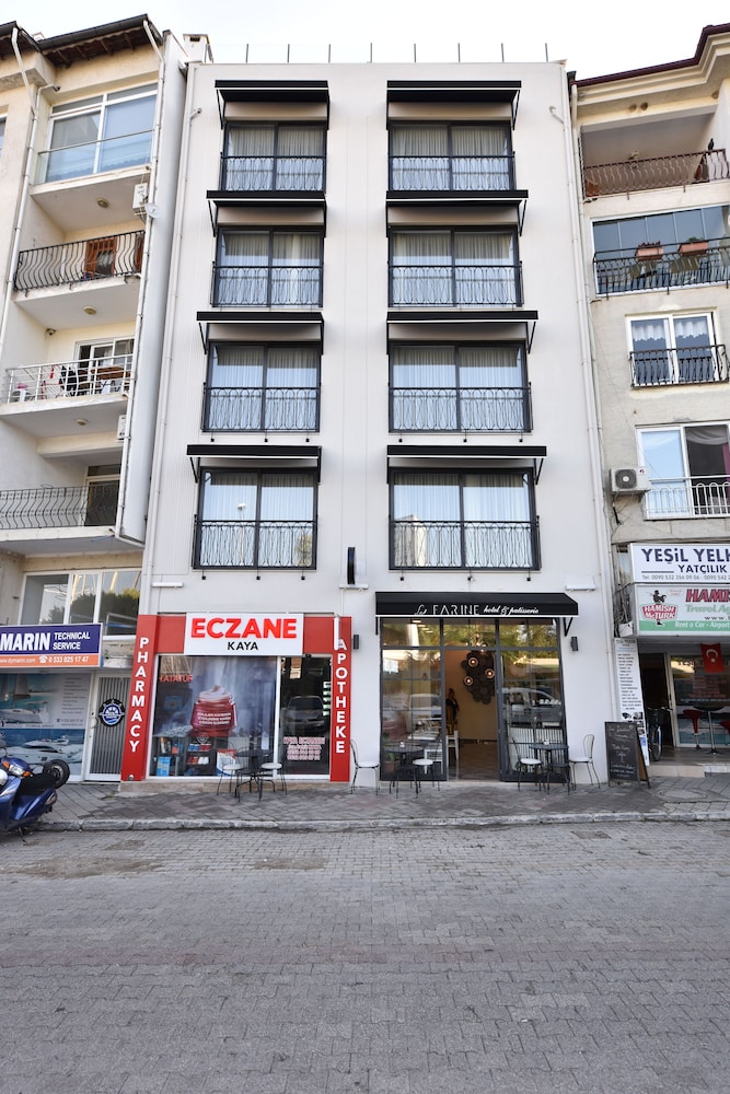 La Farine Hotel 2/49