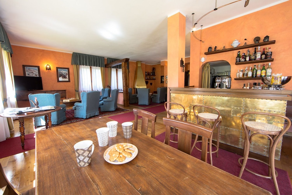 Hotel Crampon 56/69