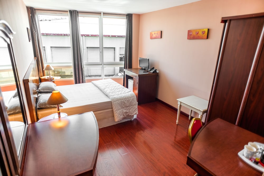 Hotel Sarah Nui 38/47