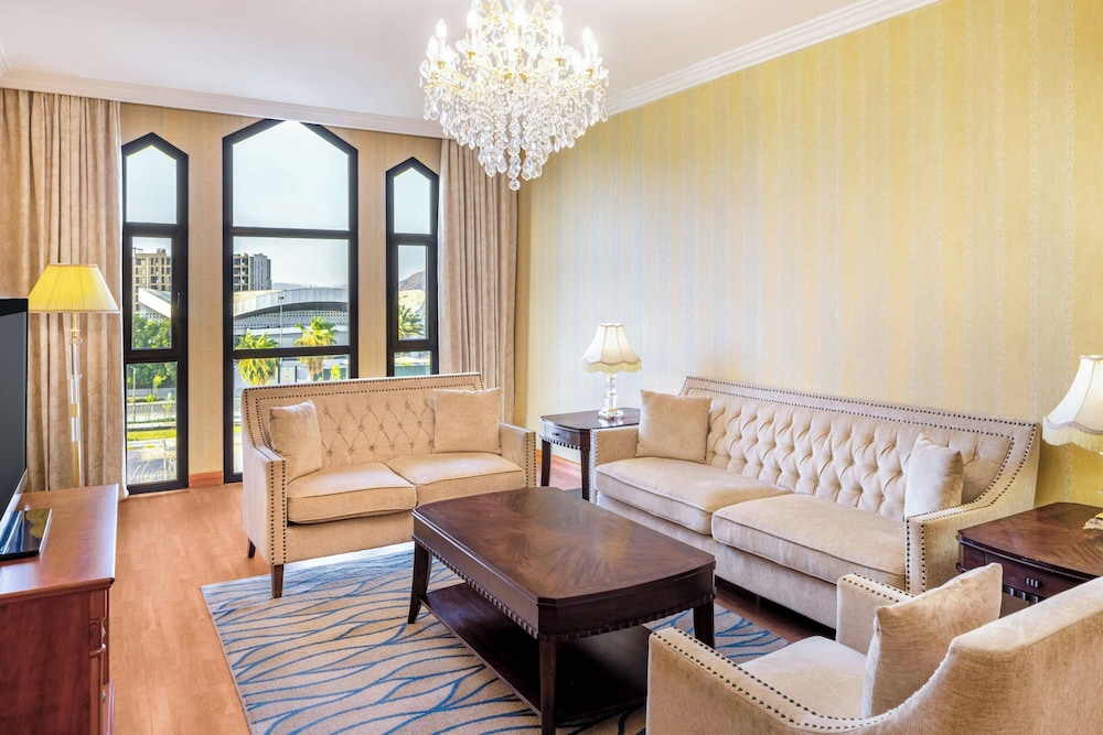 فندق المدينة مريديان(Le Meridien Medina) 36/60