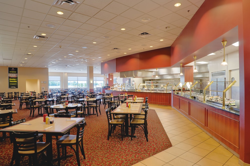 Vernon Downs Casino and Hotel 26/45