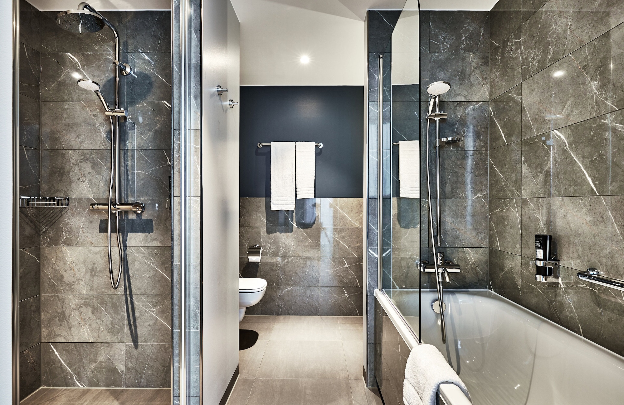 Nyx, Junior Suite, Queen Bed، Nyx Hotel Warsaw By Leonardo Hotels 6/6