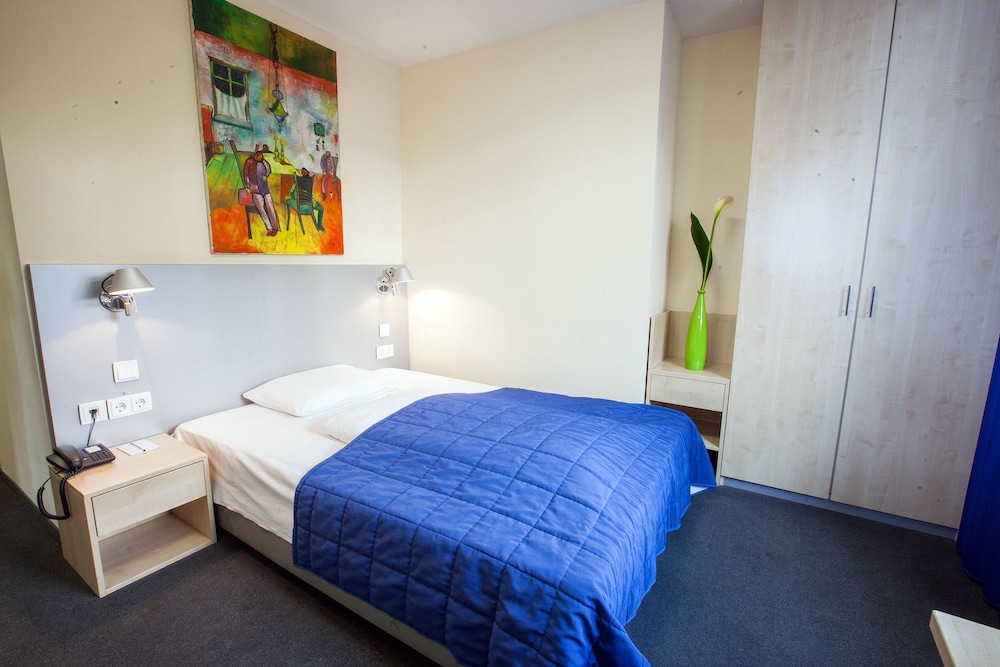 Hotel Munchner Hof 29/70