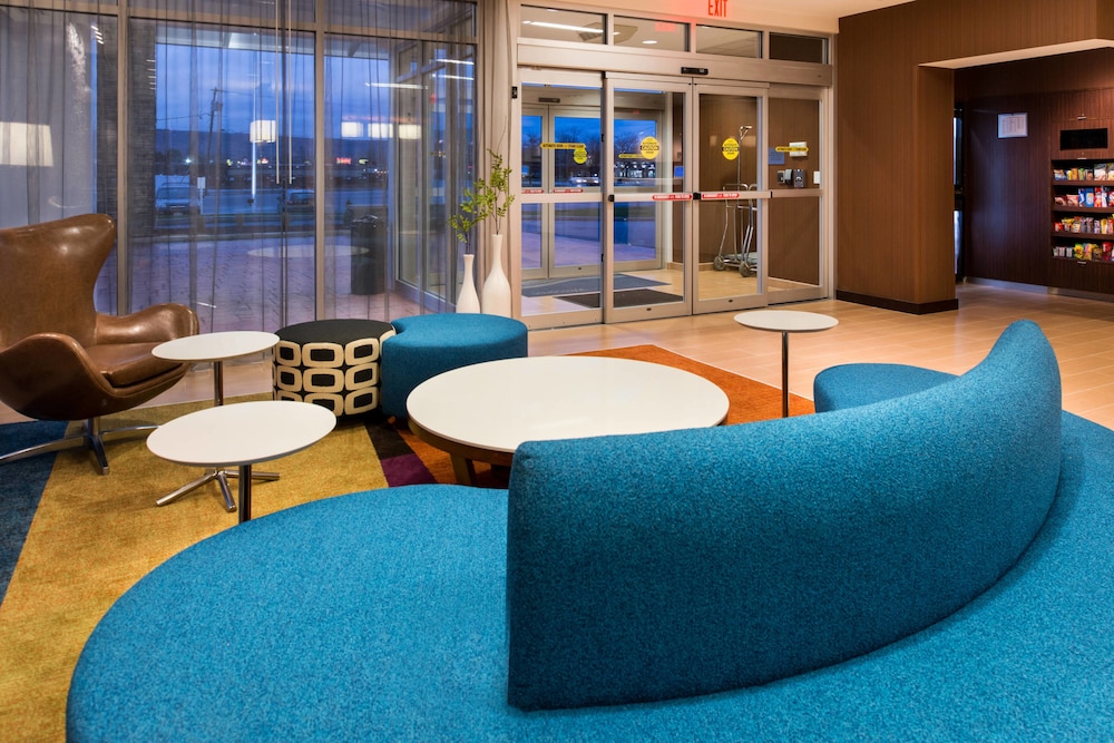 Fairfield Inn Suites Utica 28/47