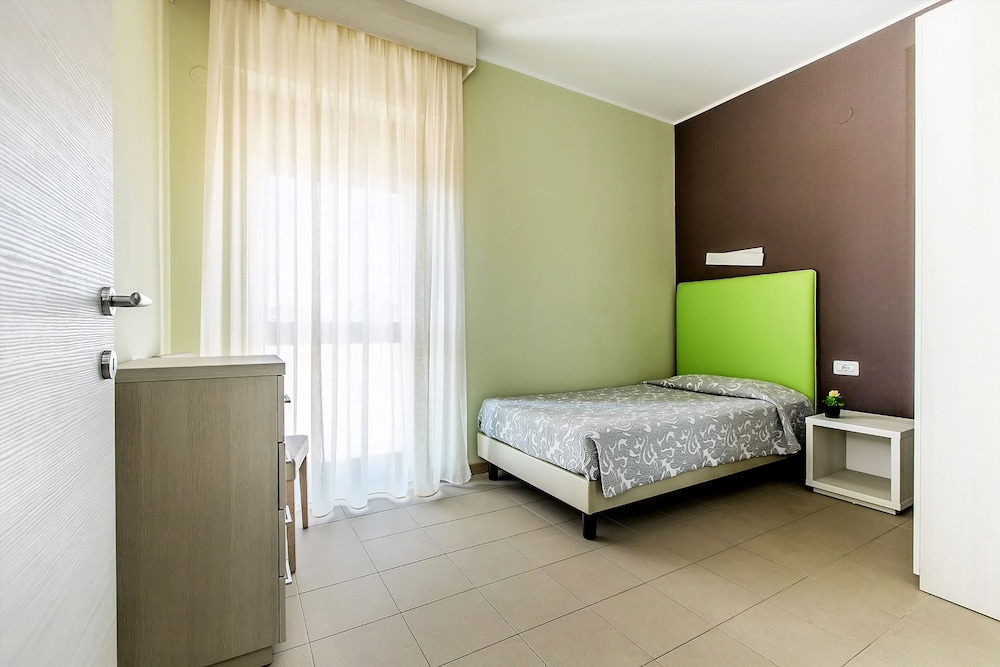 Hotel Residence Ulivi E Palme 12/71