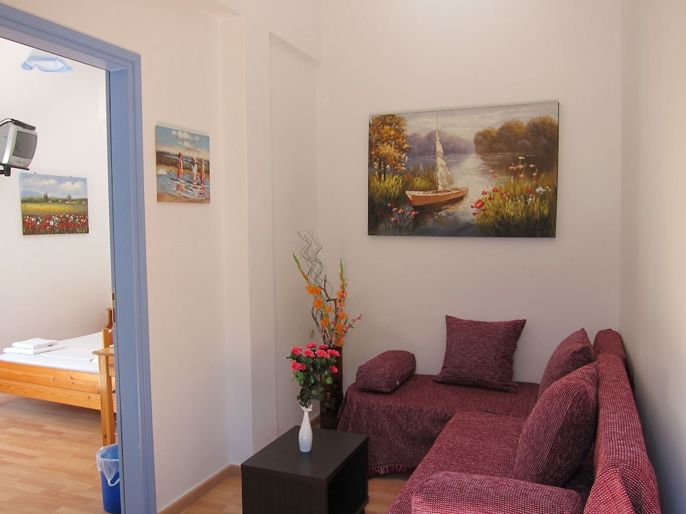 The Sea Front Rooms And Apartments 34/50