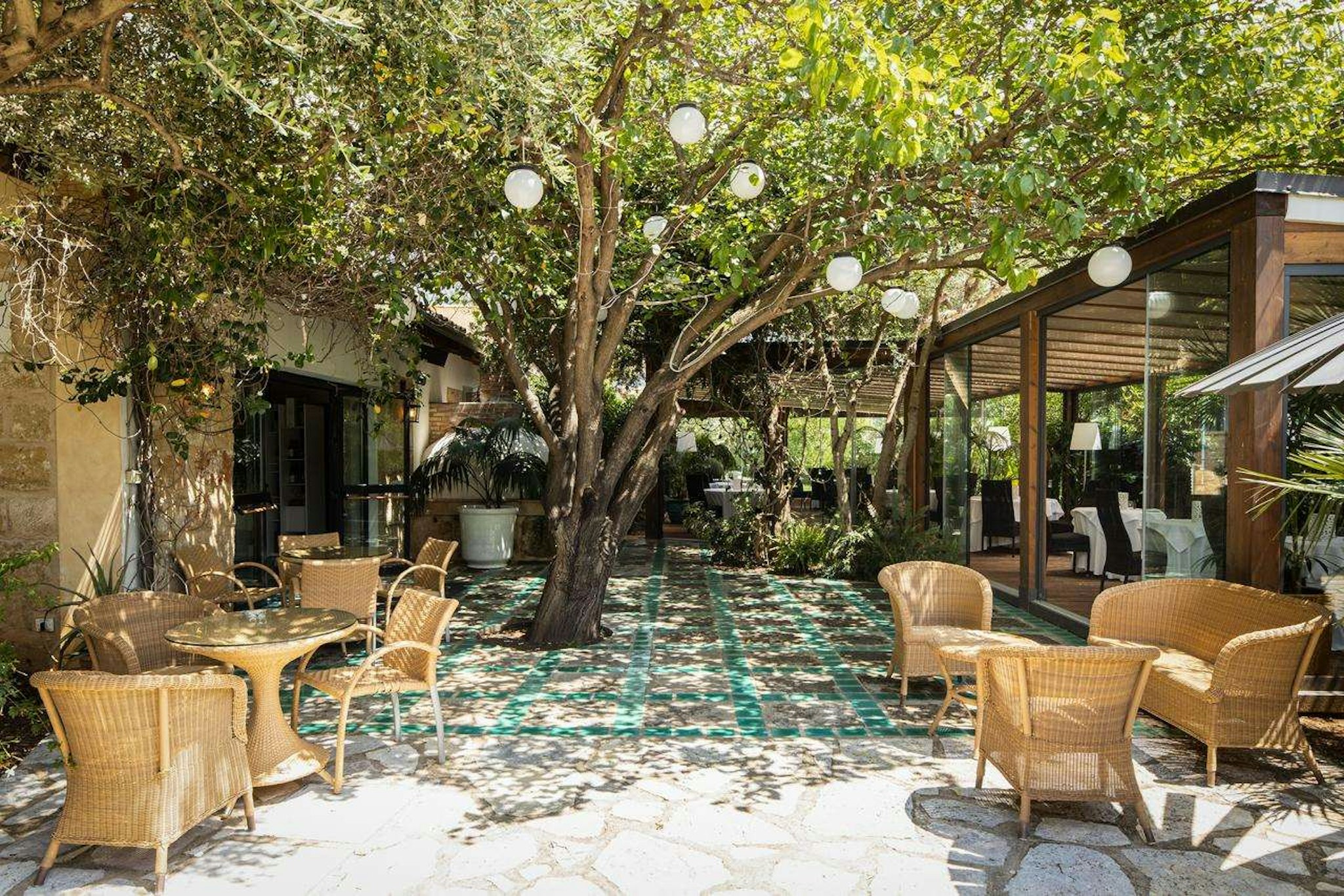 Magaggiari Hotel Resort 58/61